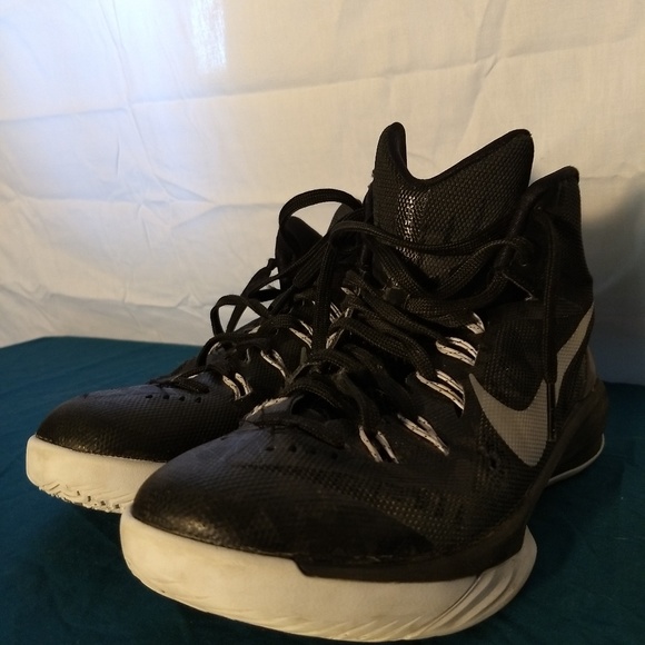 Nike Shoes - Black Nike Shoes